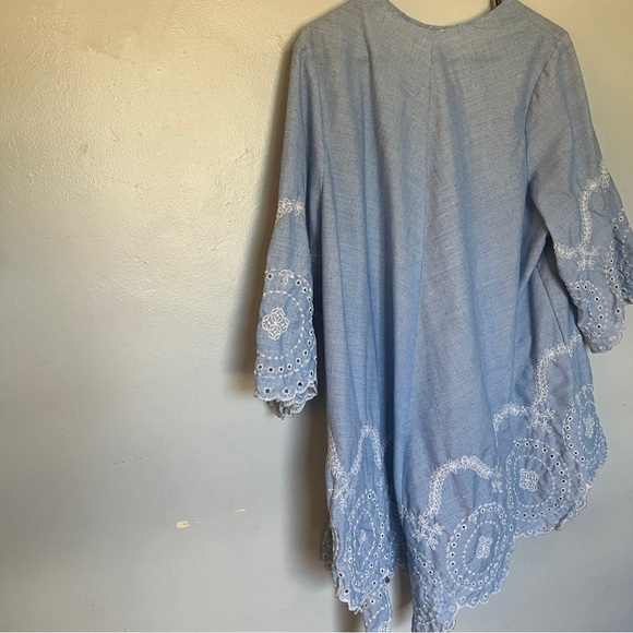 Boutique Open Front Cardigan Blue with White Embroidered Floral Long 3/4 Sleeves - Picture 4 of 5